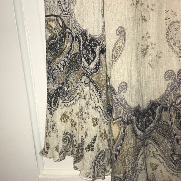 Off-shoulder blouse - Picture 2 of 3